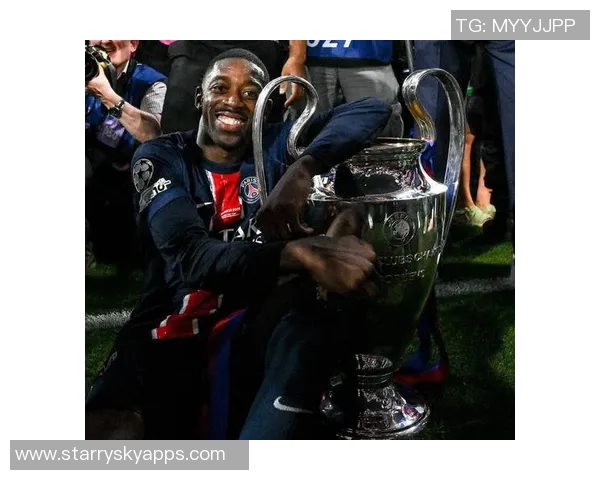 于帕梅卡诺感慨孔帕尼是榜样登贝莱获金球令我感动不已 于帕梅卡诺感慨孔帕尼是榜样登贝莱获金球令我感动不已