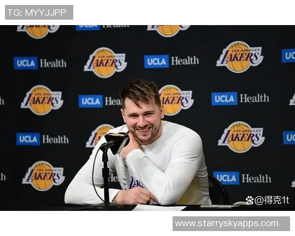 东契奇带领球队团建活动雷迪克表示积极反馈不断涌现 东契奇带领球队团建活动雷迪克表示积极反馈不断涌现