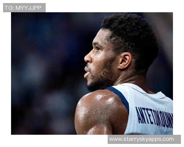 米德尔顿重返赛场半场表现抢眼贡献10分并助攻字母哥制造犯规