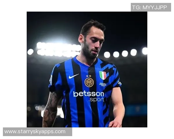 国米计划与恰尔汉奥卢经纪人会谈续约事宜或将降薪至2028年 国米计划与恰尔汉奥卢经纪人会谈续约事宜或将降薪至2028年