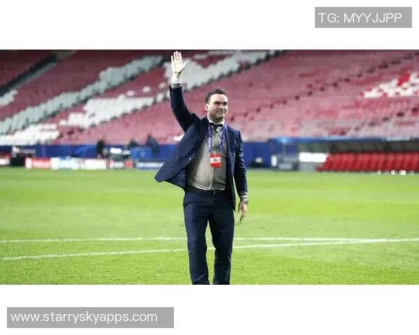 阿贾克斯再度寻求奥维马斯回归担任技术总监的可能性