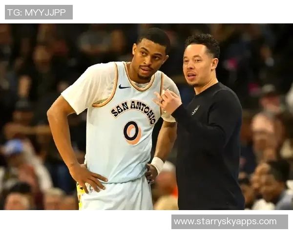 米奇称阿德与德罗赞愿意接受指导他们坚守马刺传统与精神